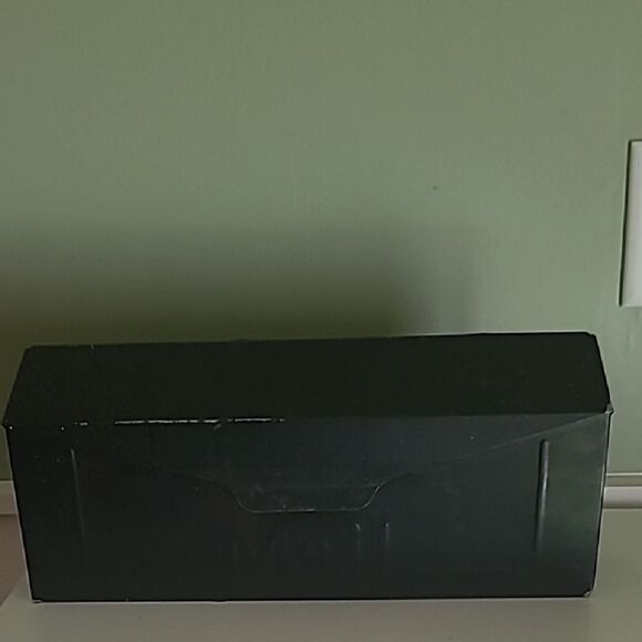 Black Mail Box - Picture 1 of 7